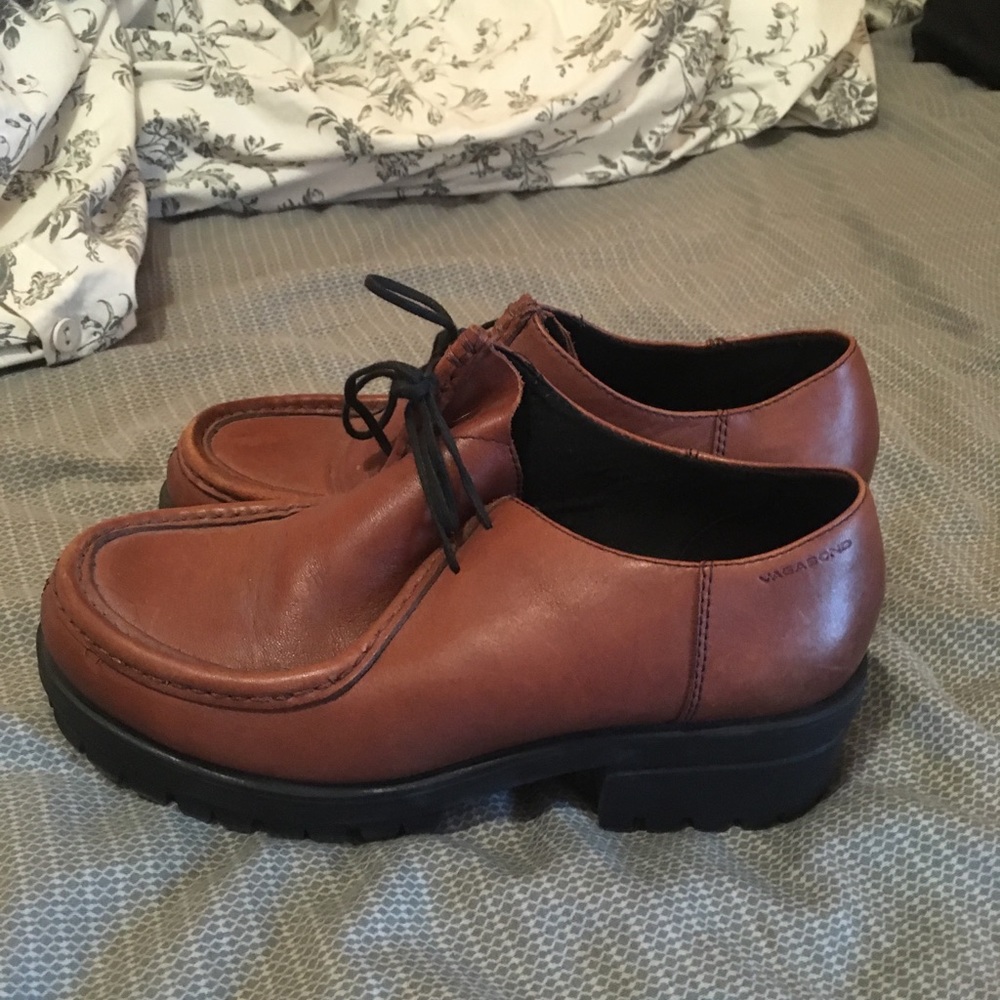 Vagabond ankle booties with heel